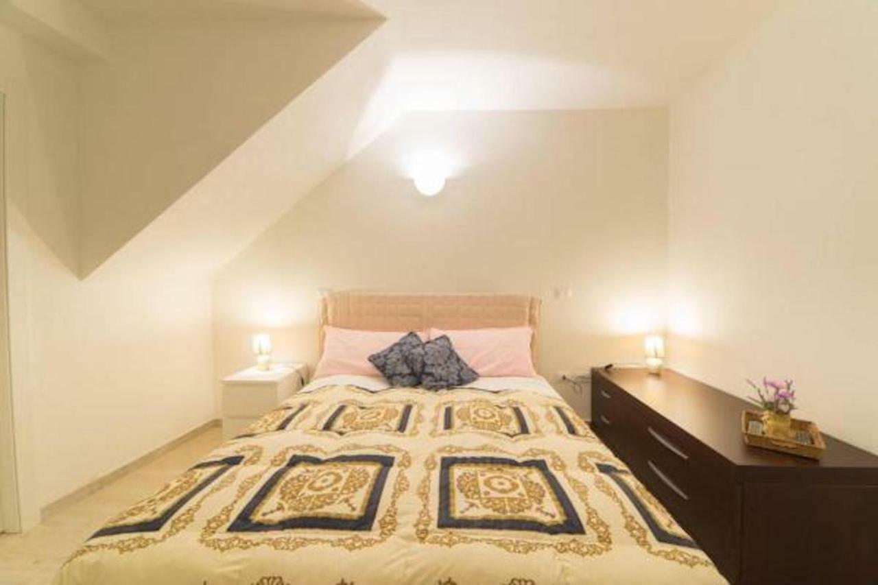 פיזונייה La Casa Nel Borgo Sul Lago מראה חיצוני תמונה