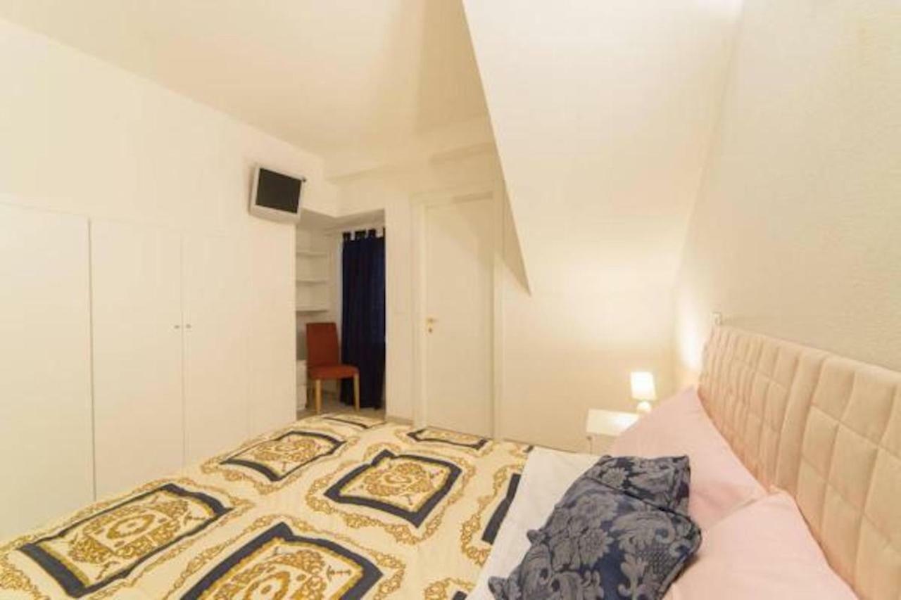 פיזונייה La Casa Nel Borgo Sul Lago מראה חיצוני תמונה