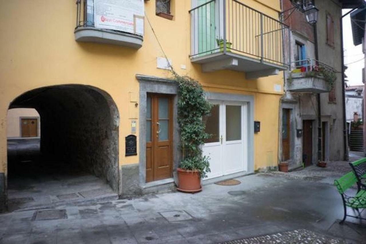 פיזונייה La Casa Nel Borgo Sul Lago מראה חיצוני תמונה